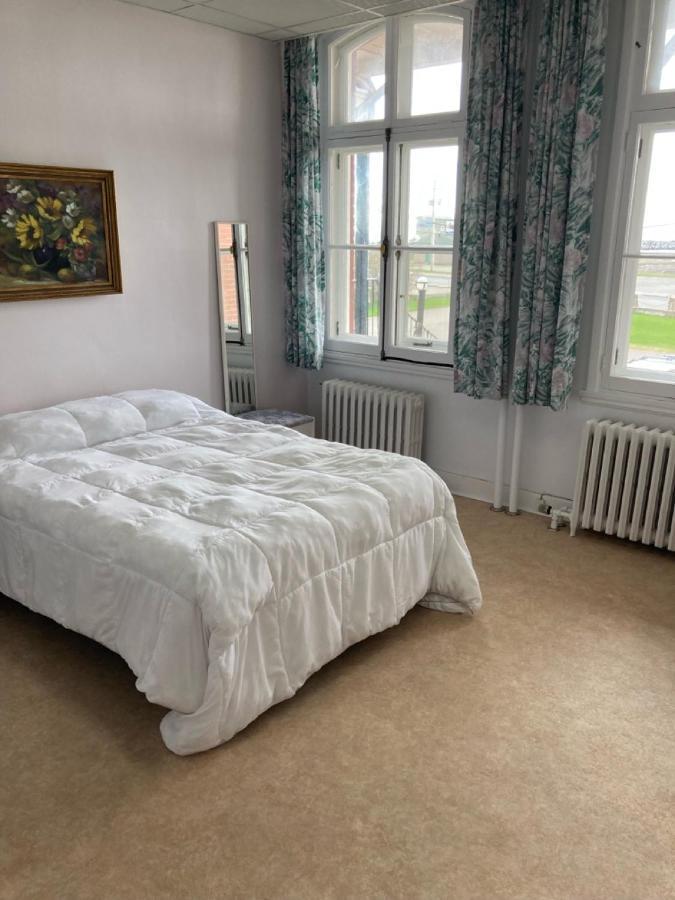Apartmán Le Couvent Sainte Anne-des-Chênes Exteriér fotografie